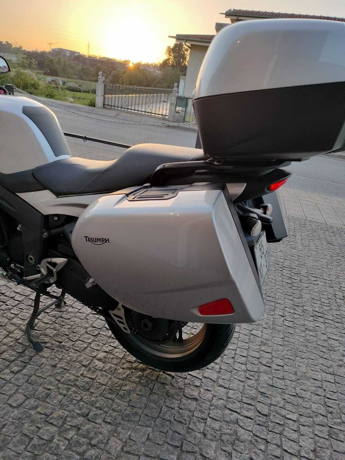 Mota Triumph GT 1050