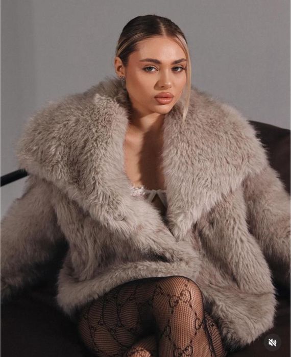 Шуба Сірого кольору  Zara