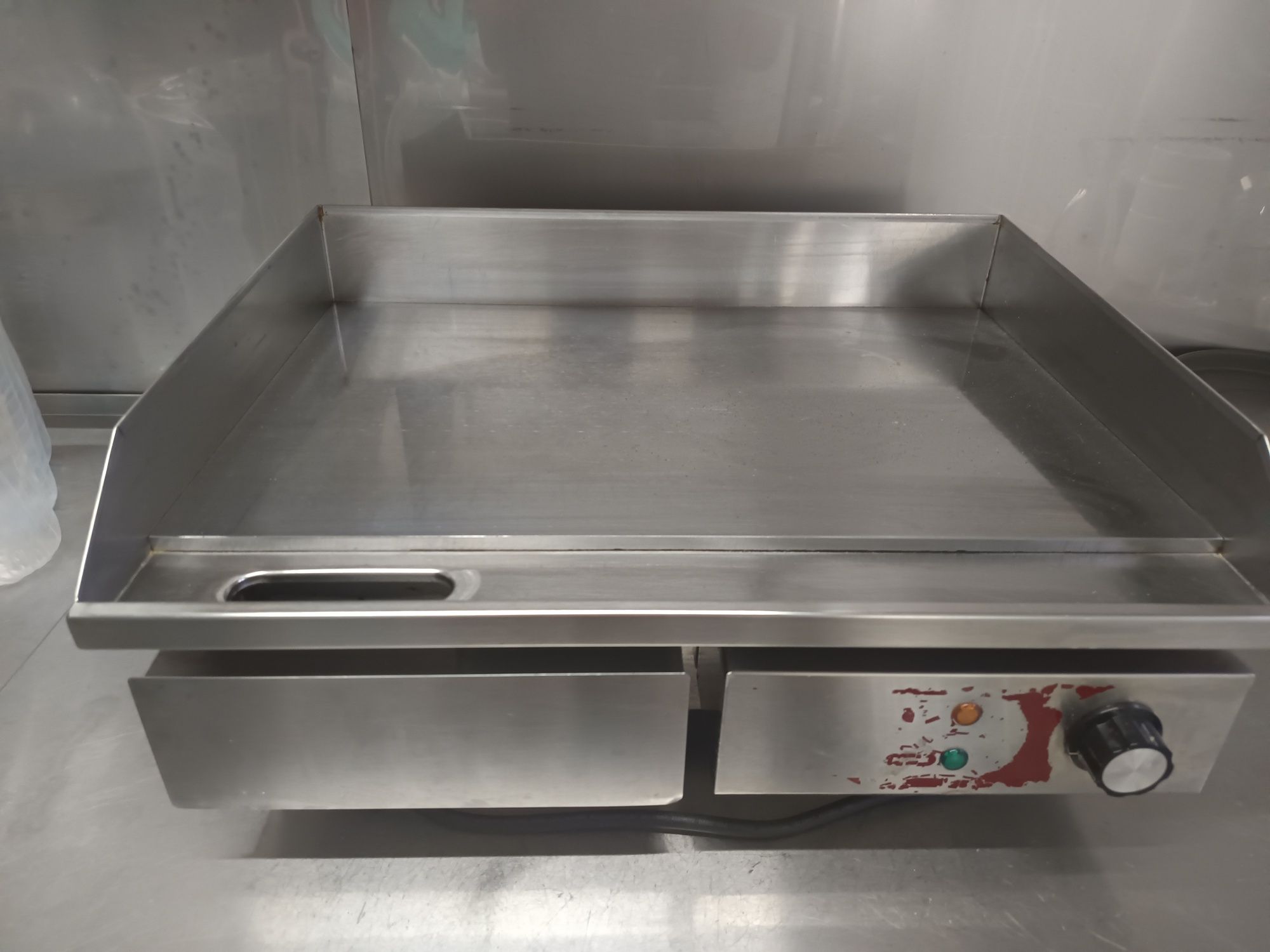 Armários inox em muito bom estado