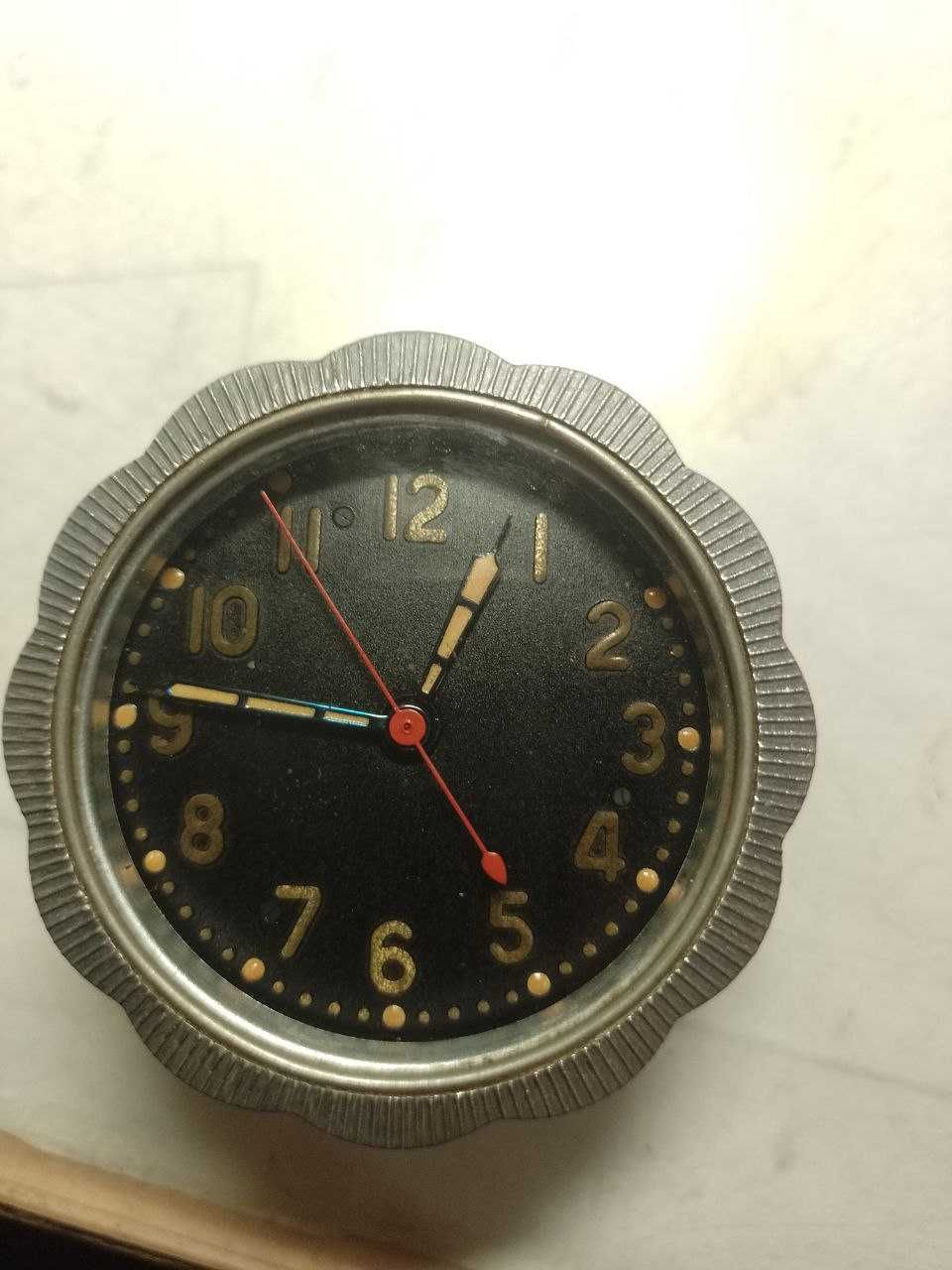 Часы военные   СССР