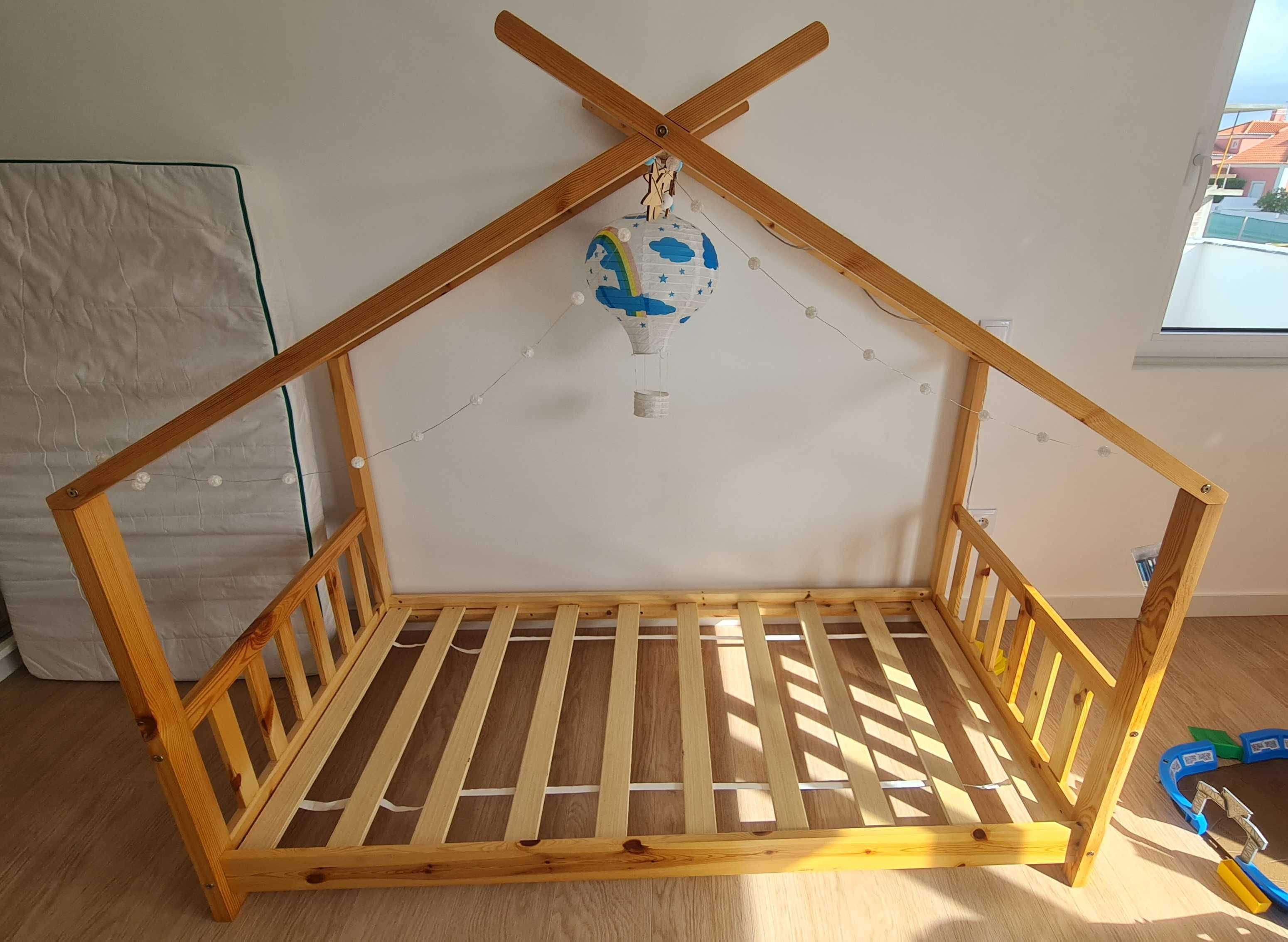 Cama criança casa 80x160 cm ótimo estado