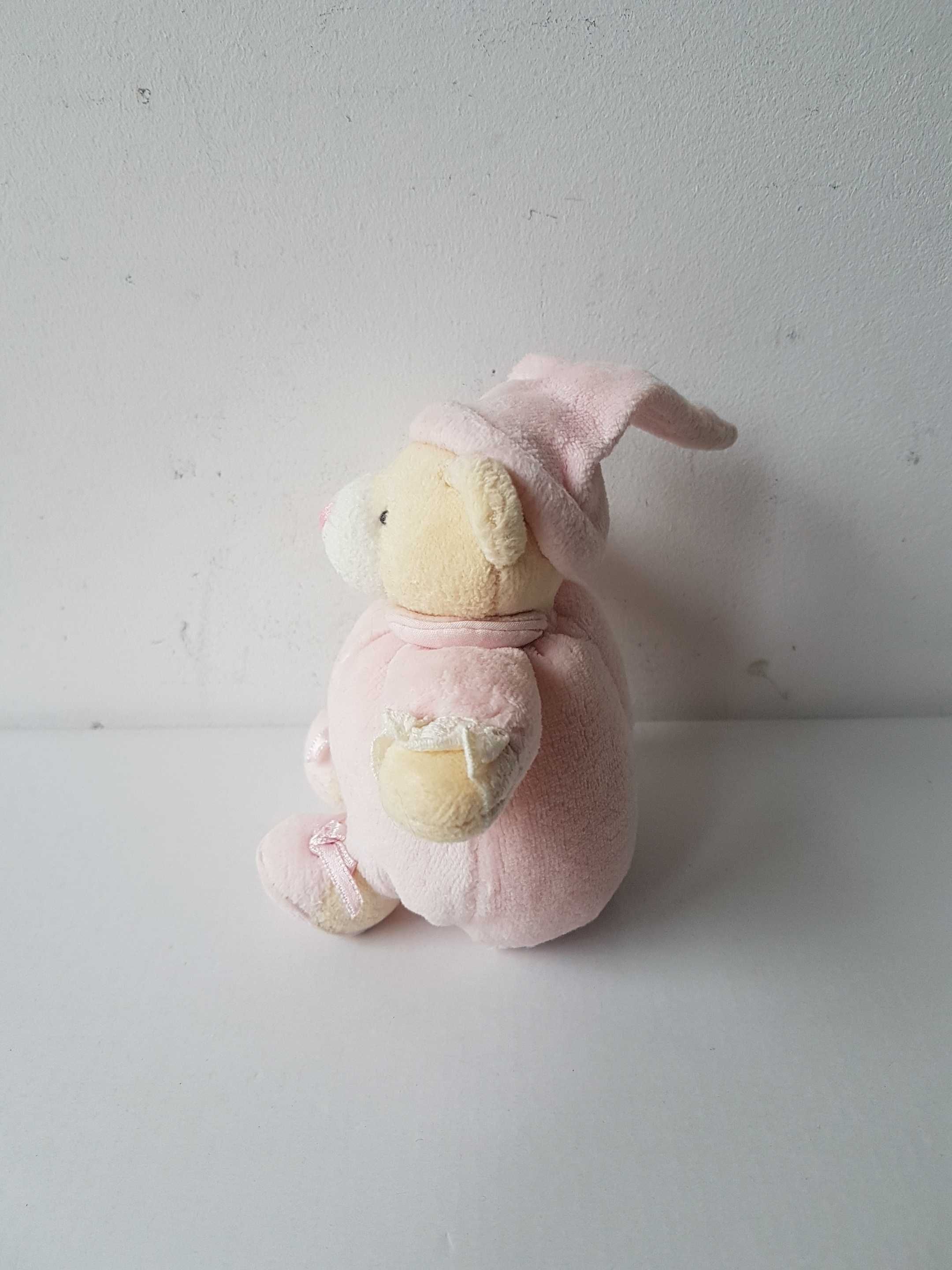 Pluszowa zabawka przytulanka grzechotka różowy miś w szlafmycy 12cm