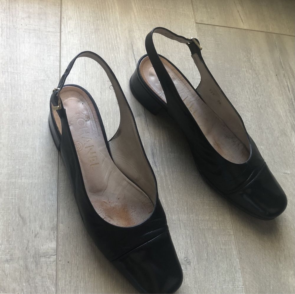 Sapatos slingback Chanel vintage