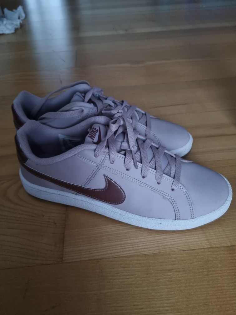 Buty Nike rozm. 39