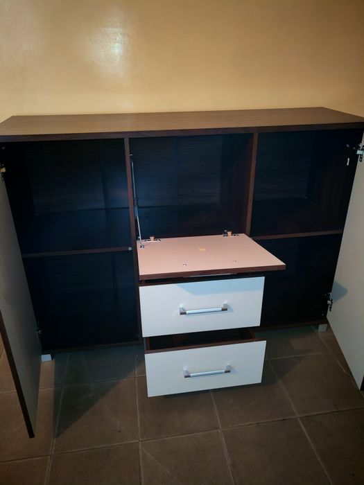 Solidna komoda z barkiem