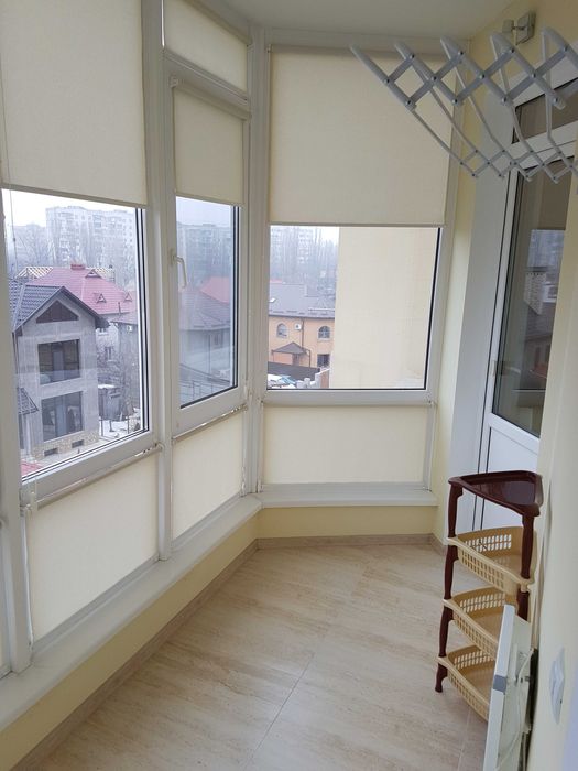 Продам 1к. квартиру, 4 эт., в массиве "Радужный"/Небесной сотни, Одеса