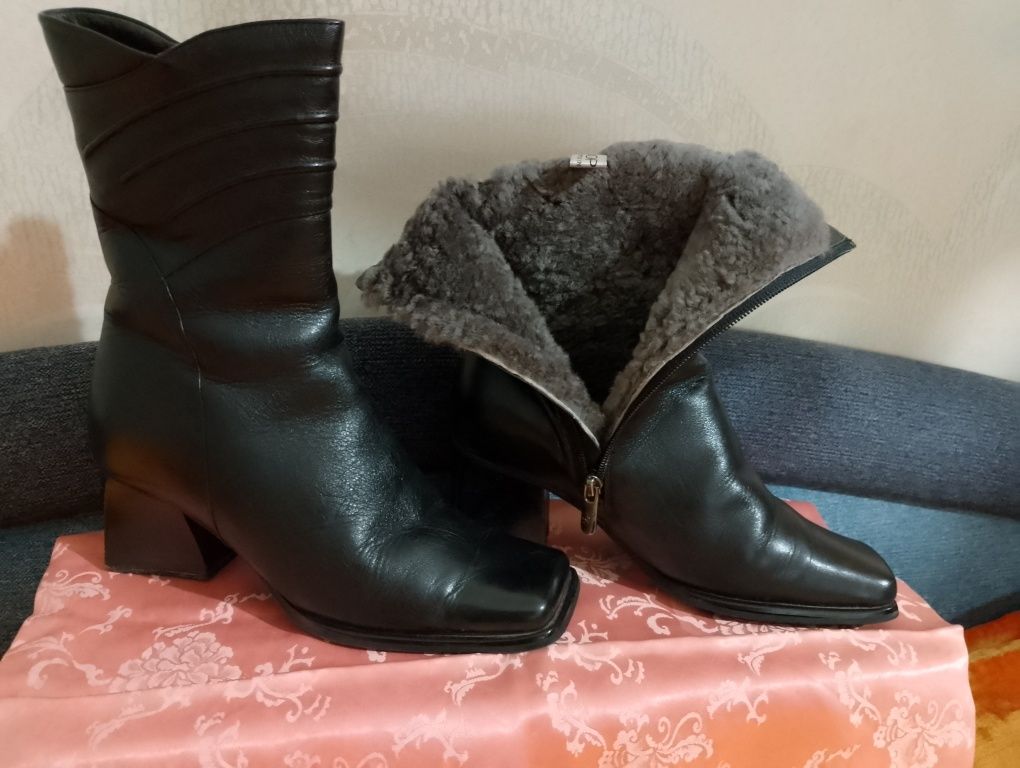 Зимние сапоги ботинки женские р.37, р. 38