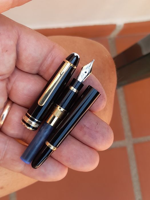 Caneta Montblanc Meisterstuck Petit Mozart