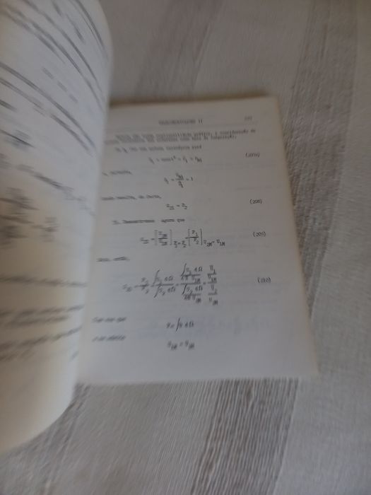 Dois livros do IST Técnico sobre Ondas e Eletromagnetismo