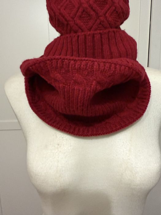 Bordowy komplet damski czapka i komin