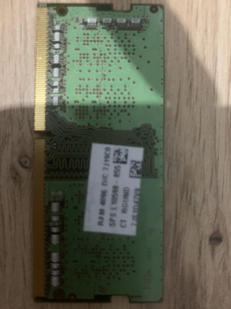 Vendo memoria ram ddr4 de 4gb samsung 2666mhz