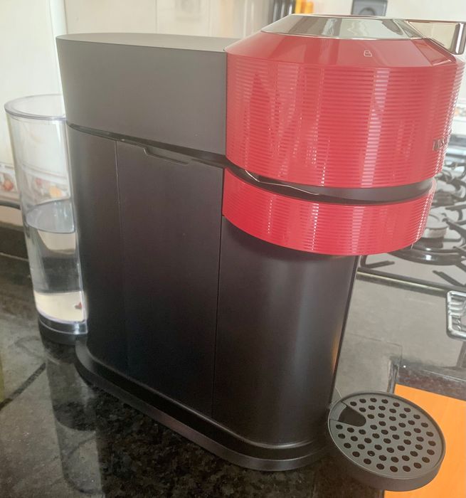 Máquina Nespresso Vertuo Next