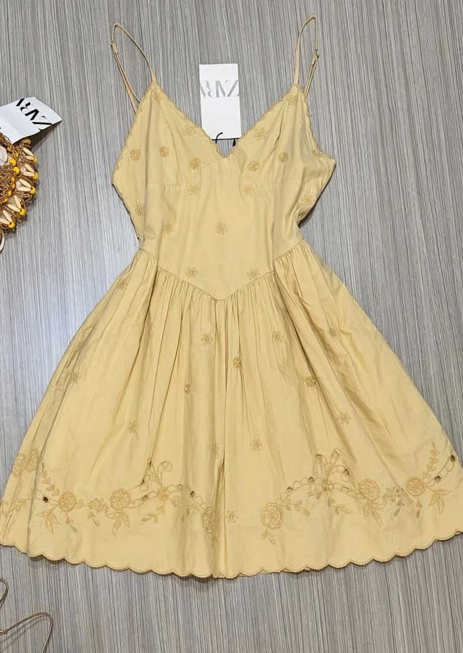 Сукня XS S M Zara з ажурною вишивкою поплінова легка нова колекція