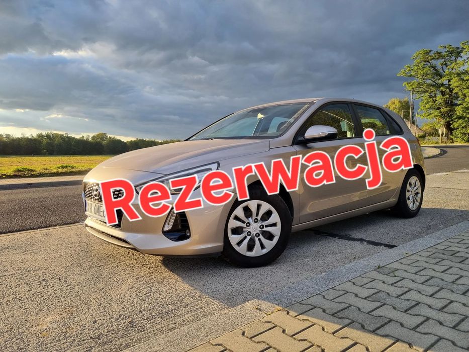 Hyundai I30 Hyundai i30 1.4 MPI 2017 szampański metalik/prywatny właściciel
