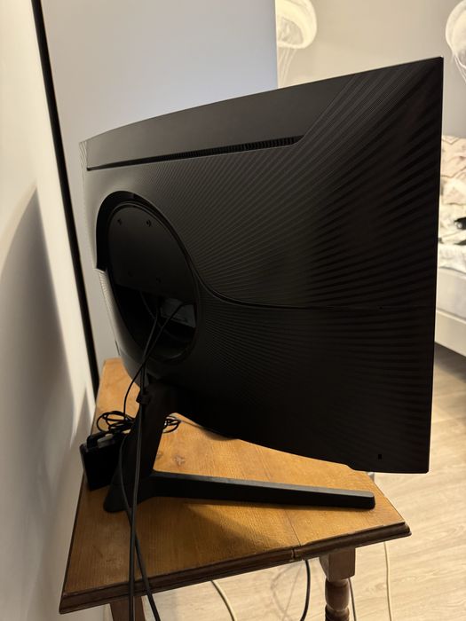 Монитор Samsung Odyssey gaming G55 32 дюйма