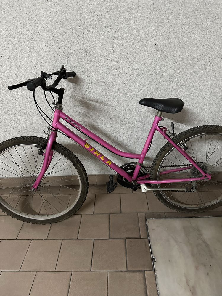 Bicicleta de adulto rosa