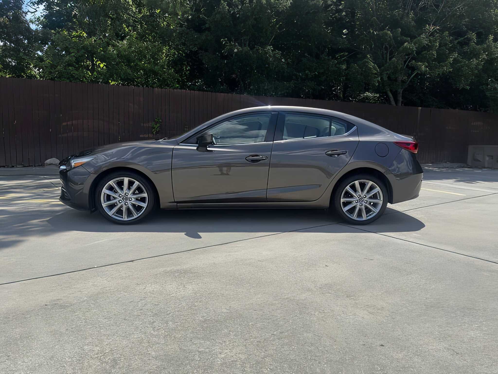 2017  Mazda 3 Grand Touring