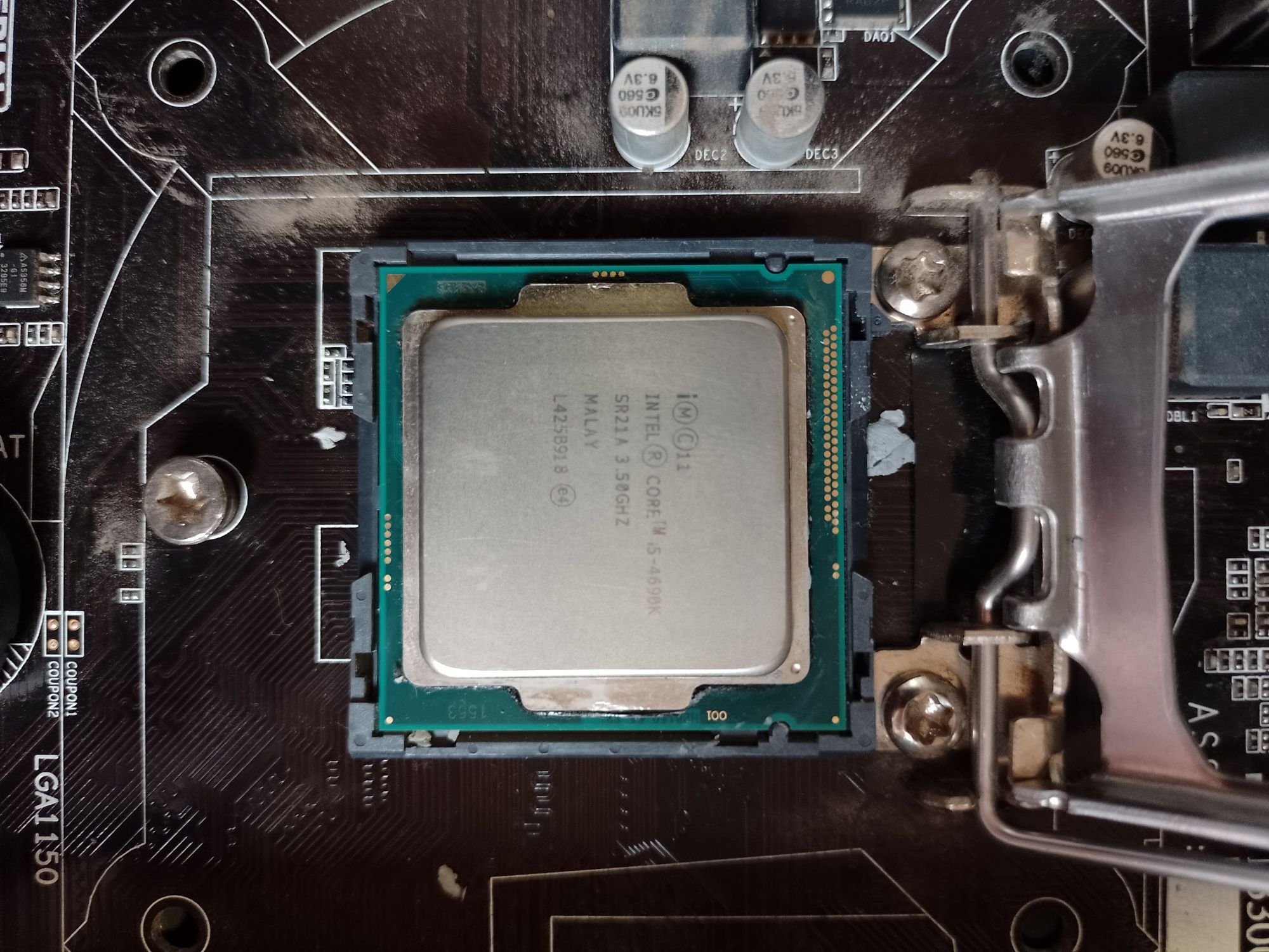 Procesor Intel i5 4690k + boxowy cooler