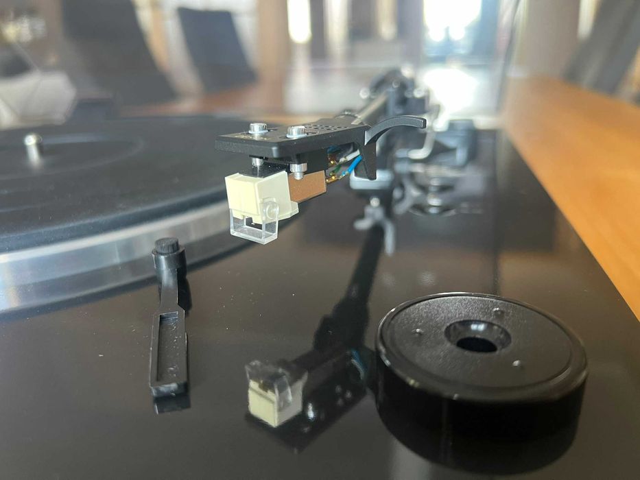 Gramofon Denon DP-300F - mało używany, stan bardzo dobry