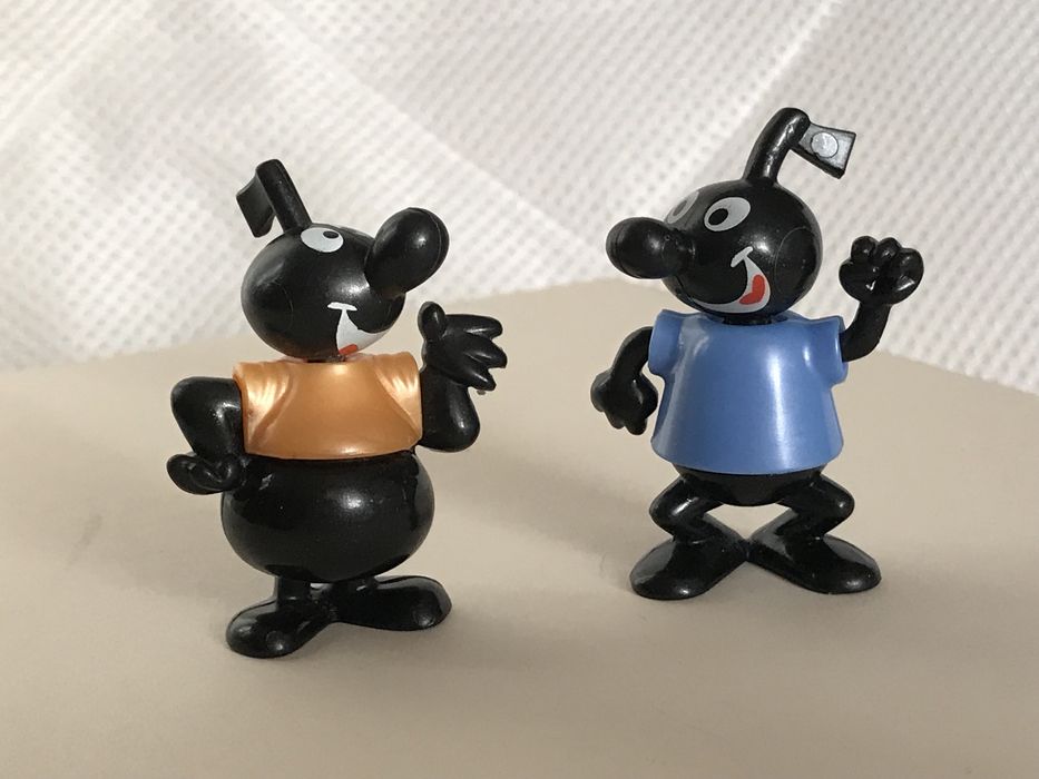 Іграшки кіндер киндер