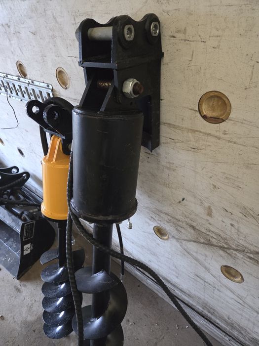 Wiertnica do minikoparki *Świder do ziemi.wiertnica hydrauliczna*