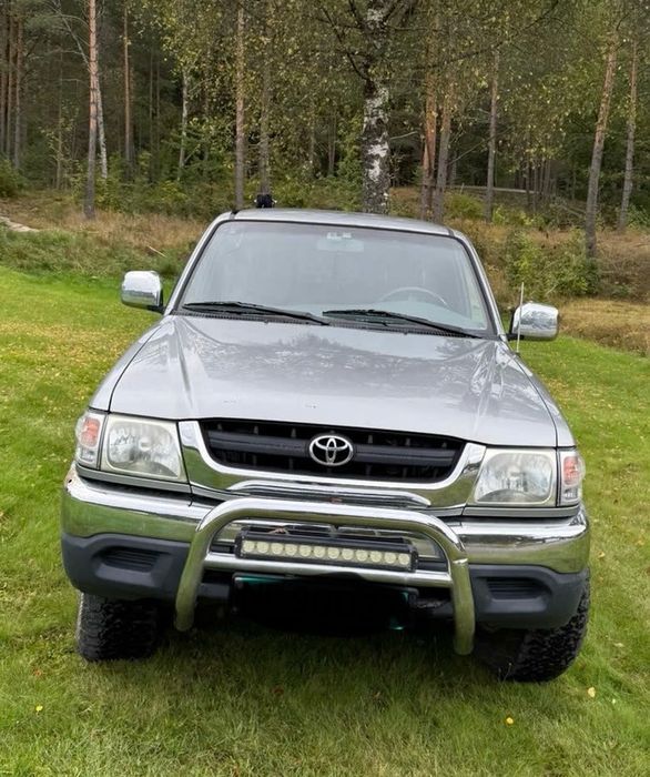 Toyota hilux 2001r 2.5 td 290000 przebieg