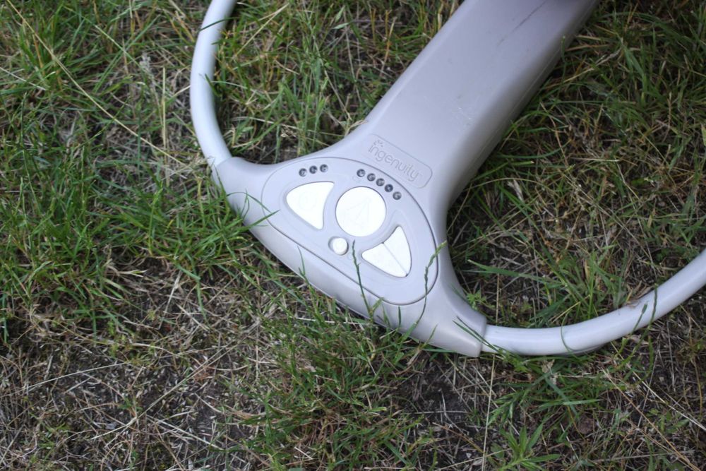 Bujaczek, leżaczek Ingenuity