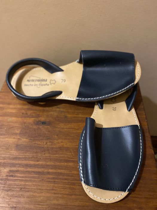 Sandálias Menorquinas em Pele