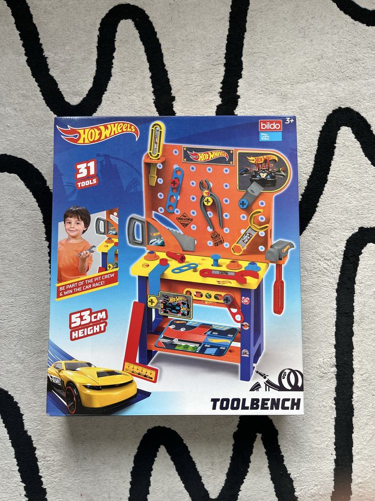Hotwheels toolbench