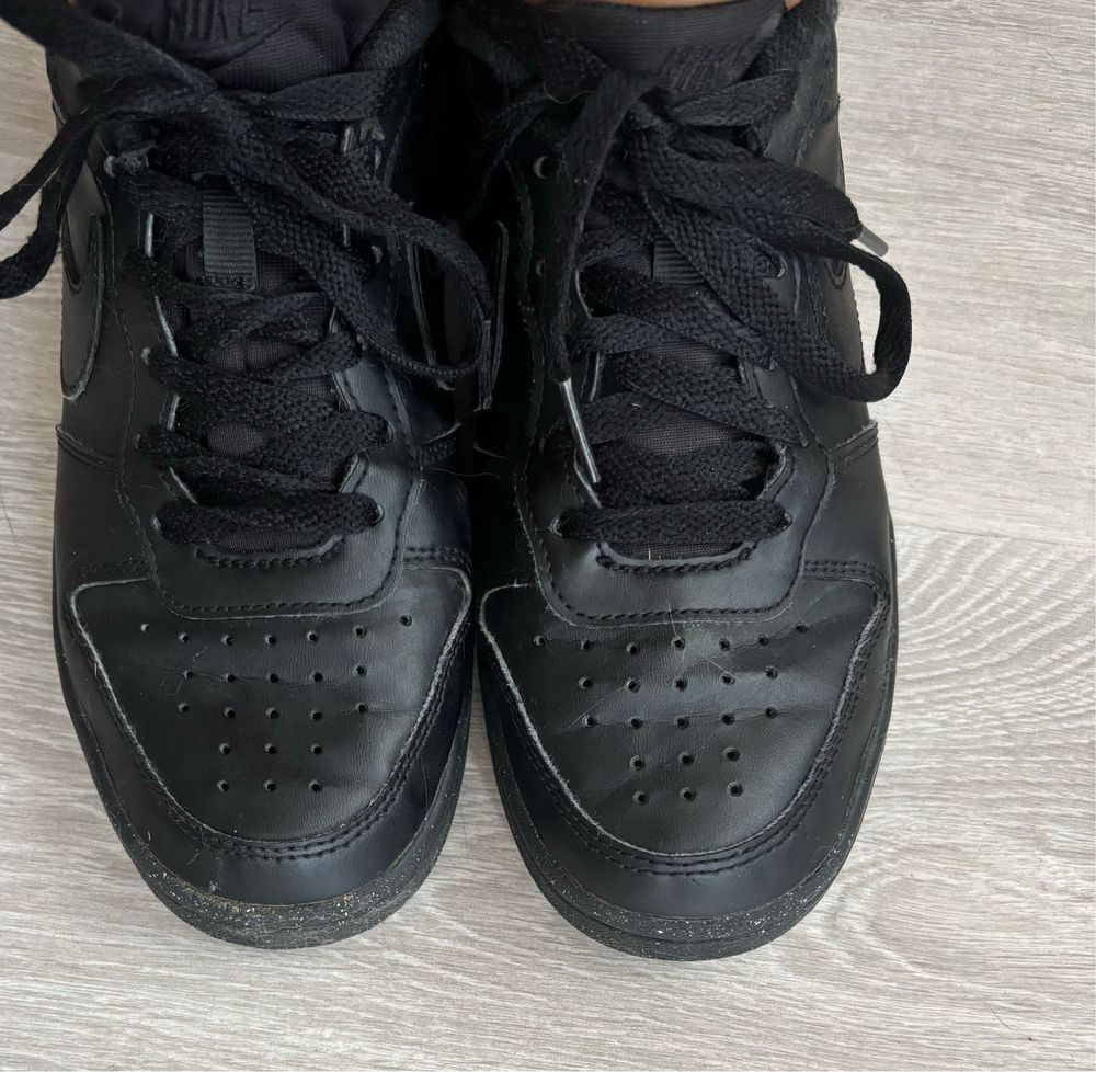 Adidasy młodzieżowe dziewczęce