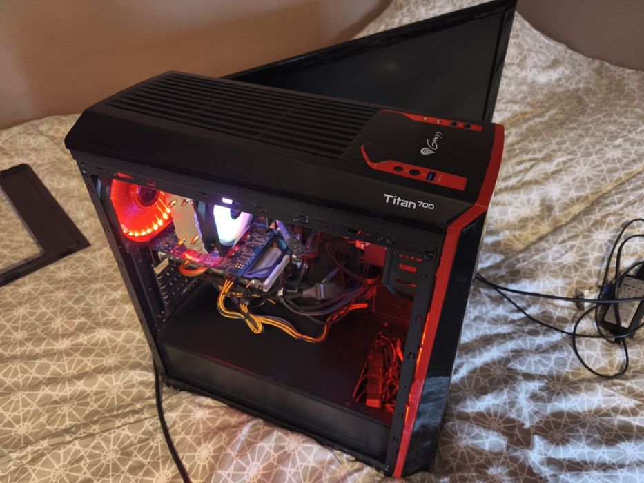Komputer Intel Core i5 3.10GHz 16GB RAM GeForce GTX 750 Ti  Monitor 24