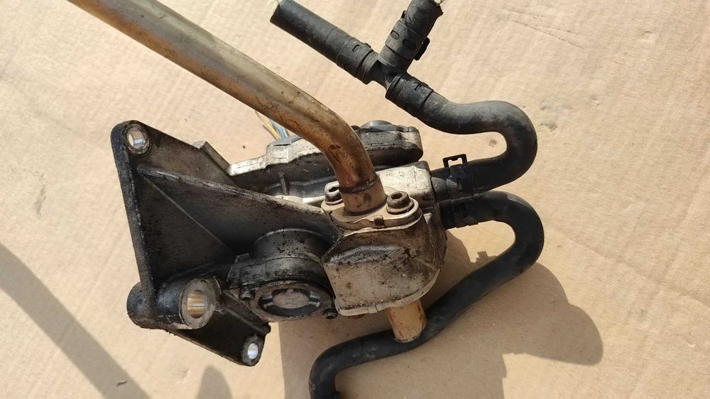 Zawór VW GOLF V PASSAT B6 AUDI A3 8P SKODA 05-11.r 2.0 Fsi