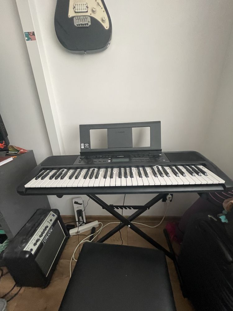 Keyboard Yamaha PSR E383