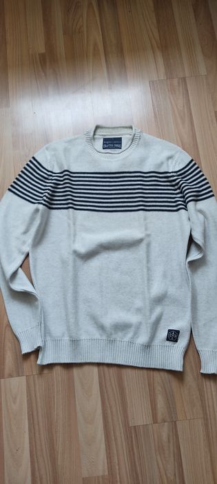 Sweter męski jasny w paski