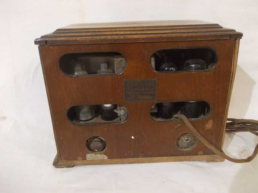 Zabytkowe przedwojenne radio EMERSON