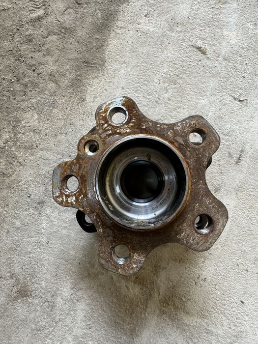 Bmw x3/x4 g01/g02 подшибник передний