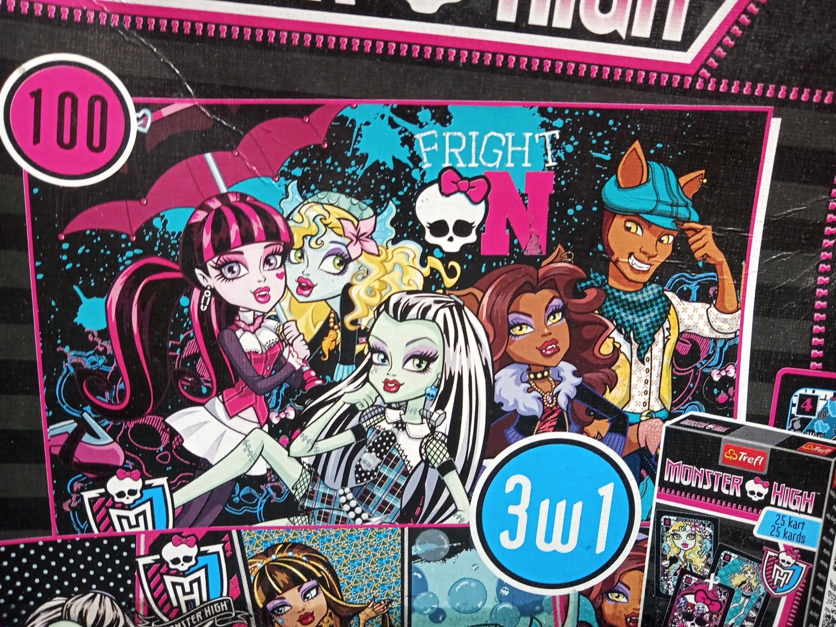 Puzzle trefl Monster High 100el + gratis
