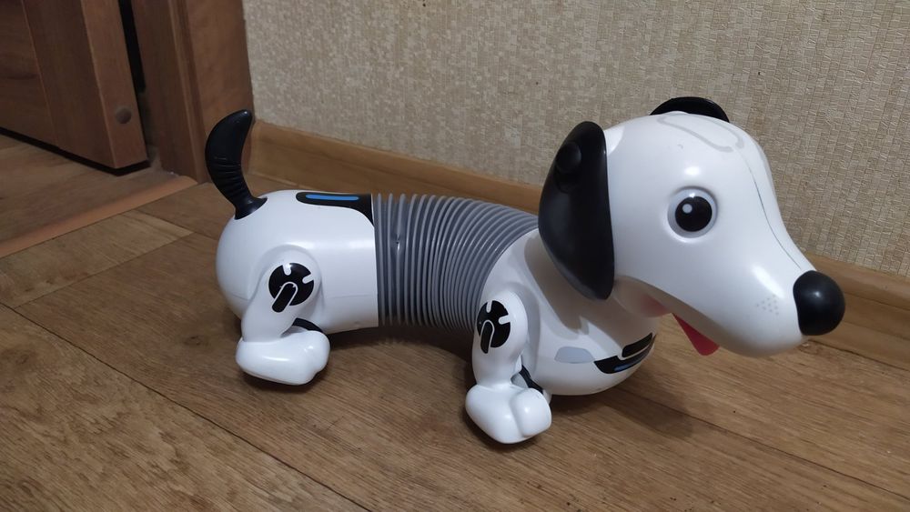 Игрушка робот-собака Silverlit DACKEEL ( такса)