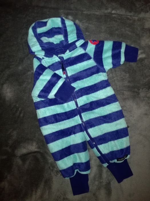 Niemowlęcy kombinezon zimowy r. 50-56.