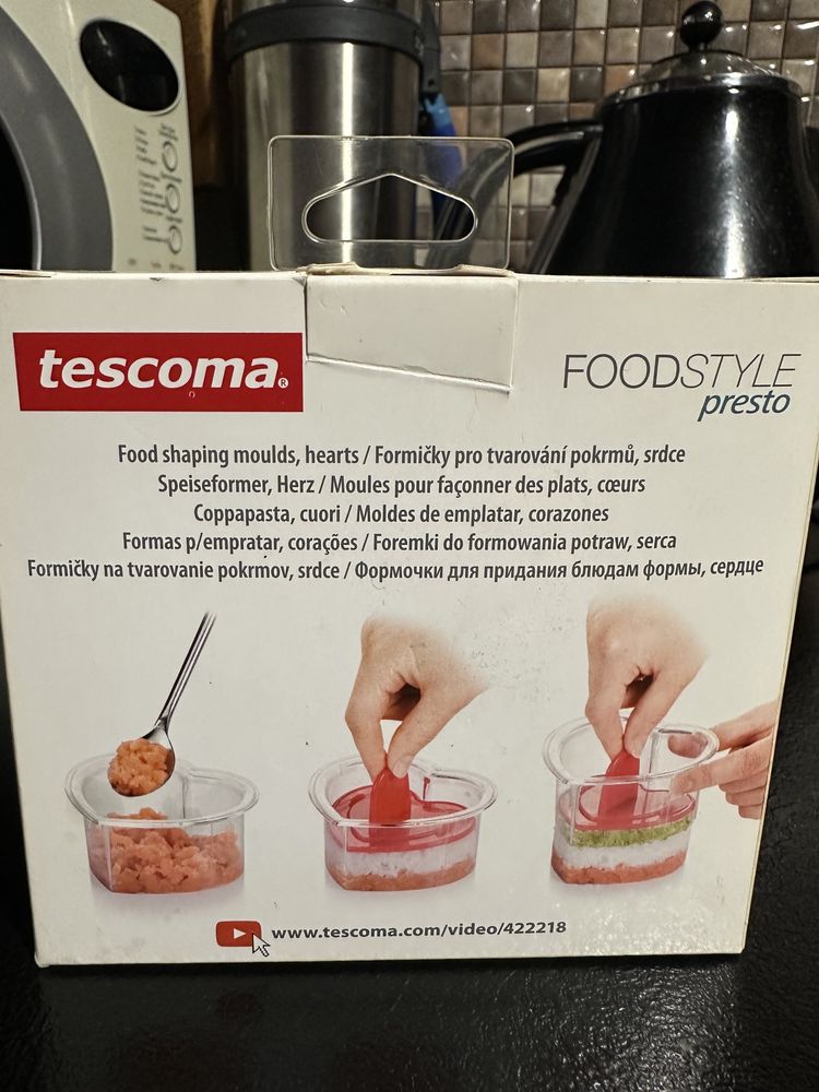 Формочки для додавання стравам форми tescoma