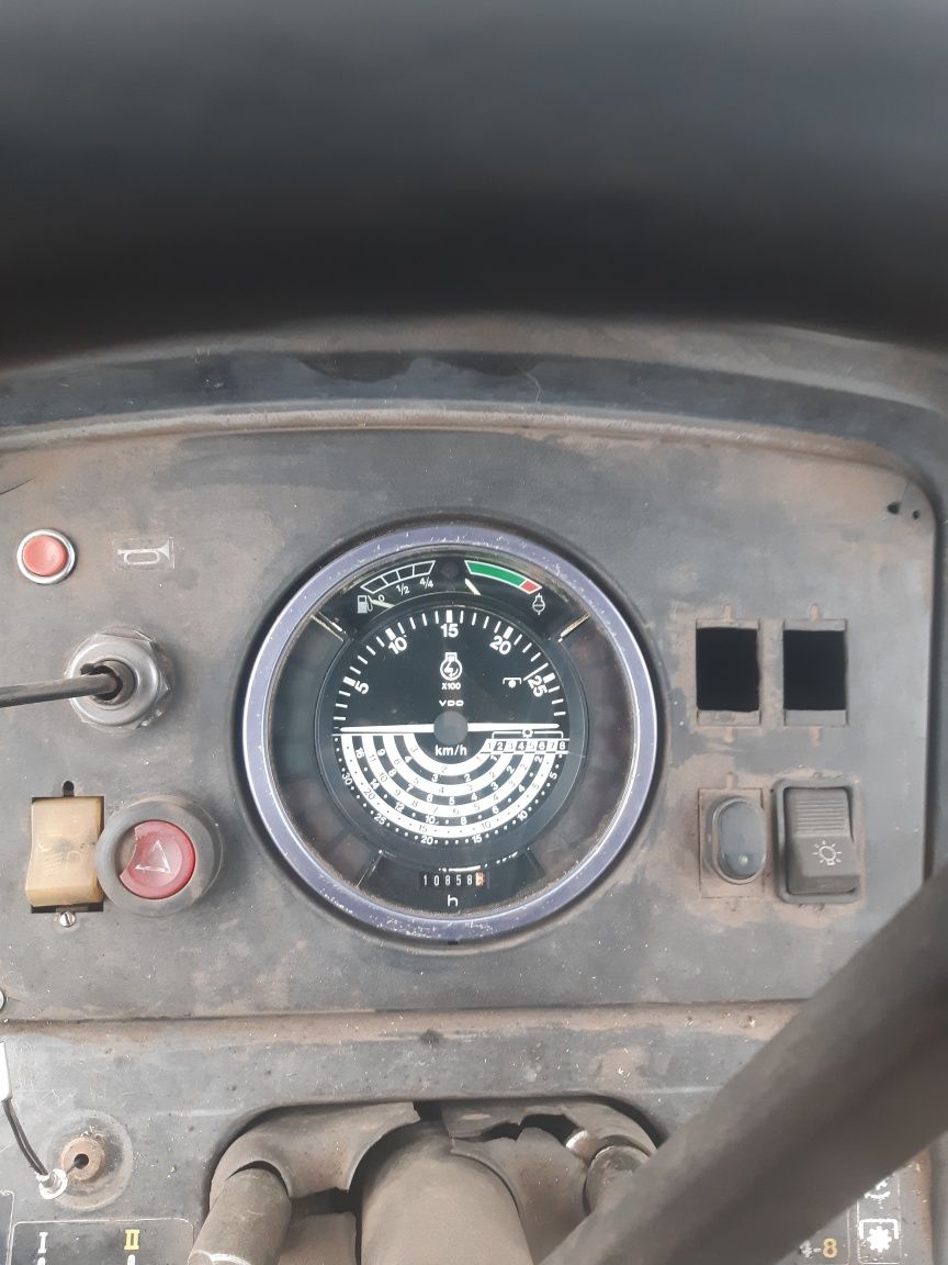 Продам  Джон дір 3140