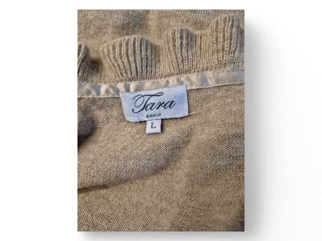 Sweter Tara r. L ciemny beż z falbaną