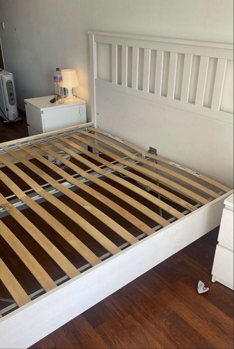 Cama casal IKEA HEMNES + estrado IKEA