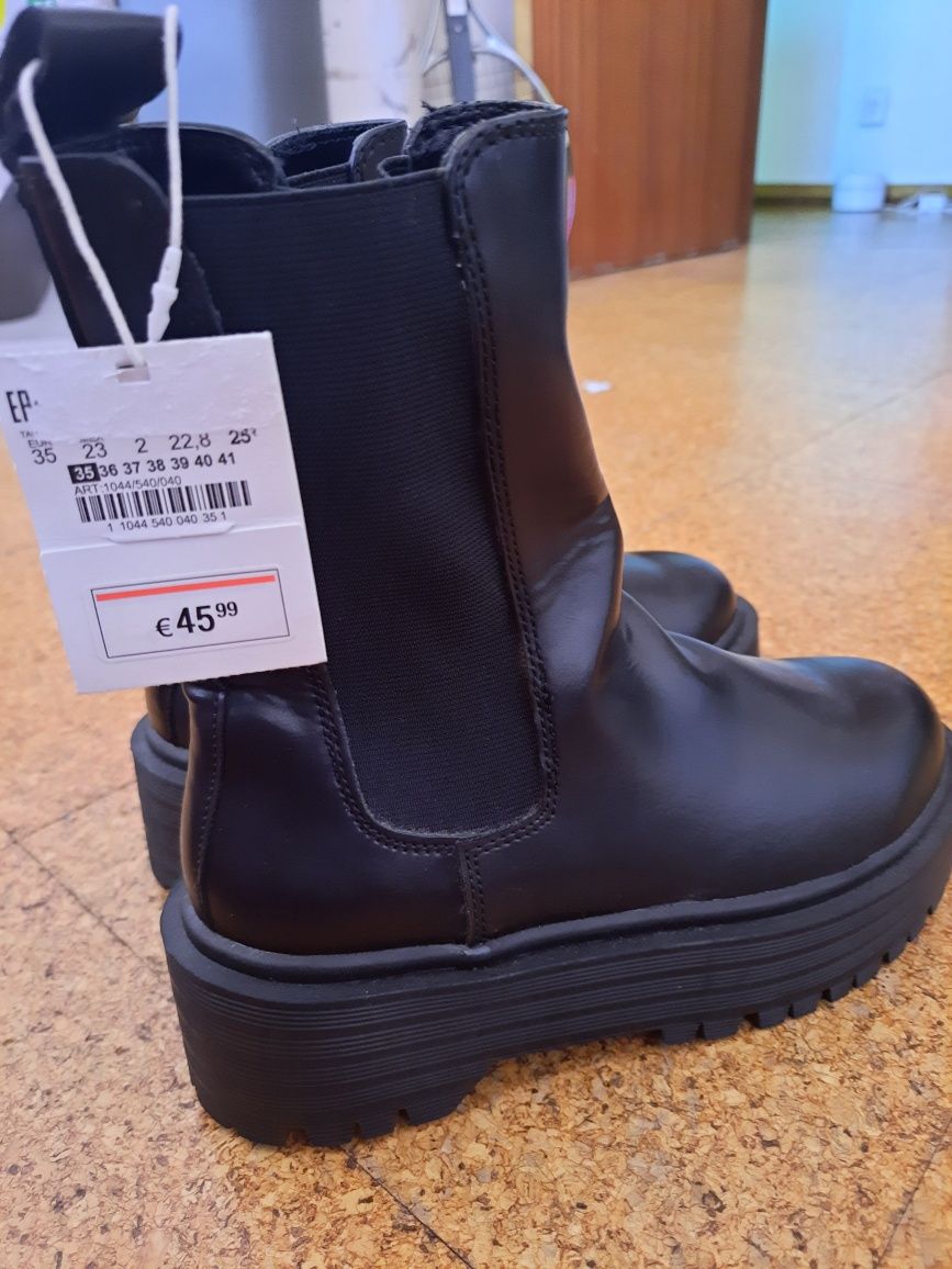 Botas Pull&Bear 35 Novas!