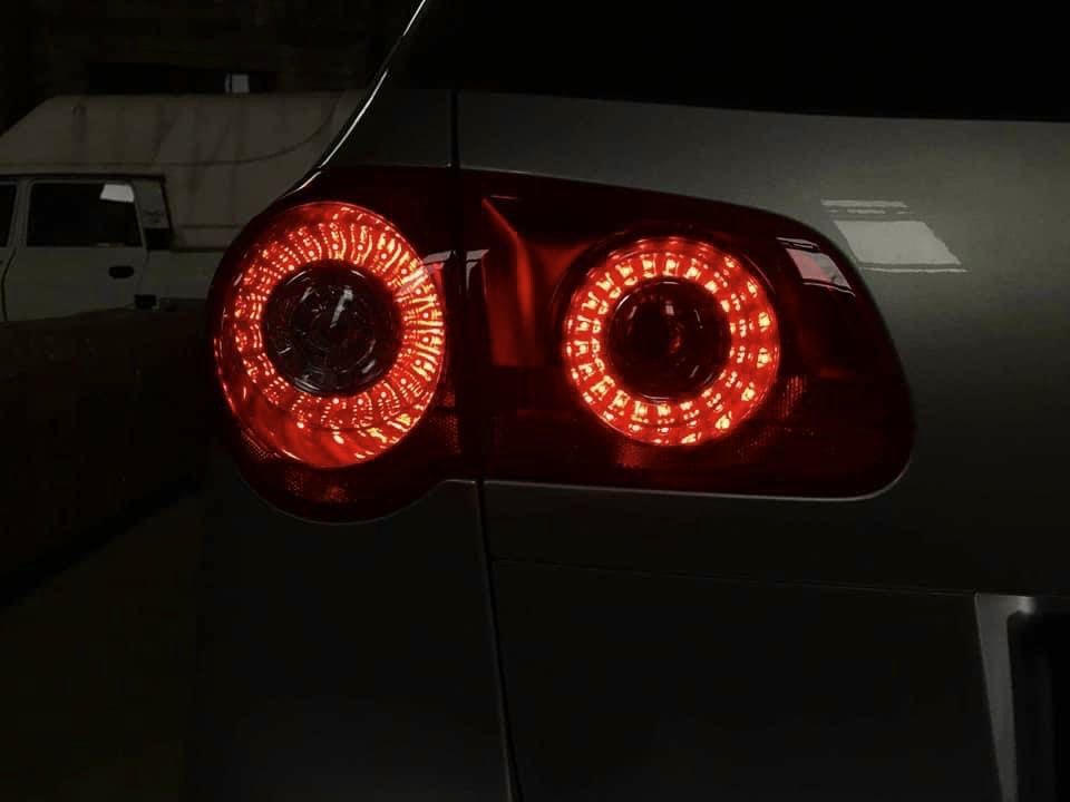 Passat B6 2-х режимні LED кільця OowoO в задні фонарі пассат б6