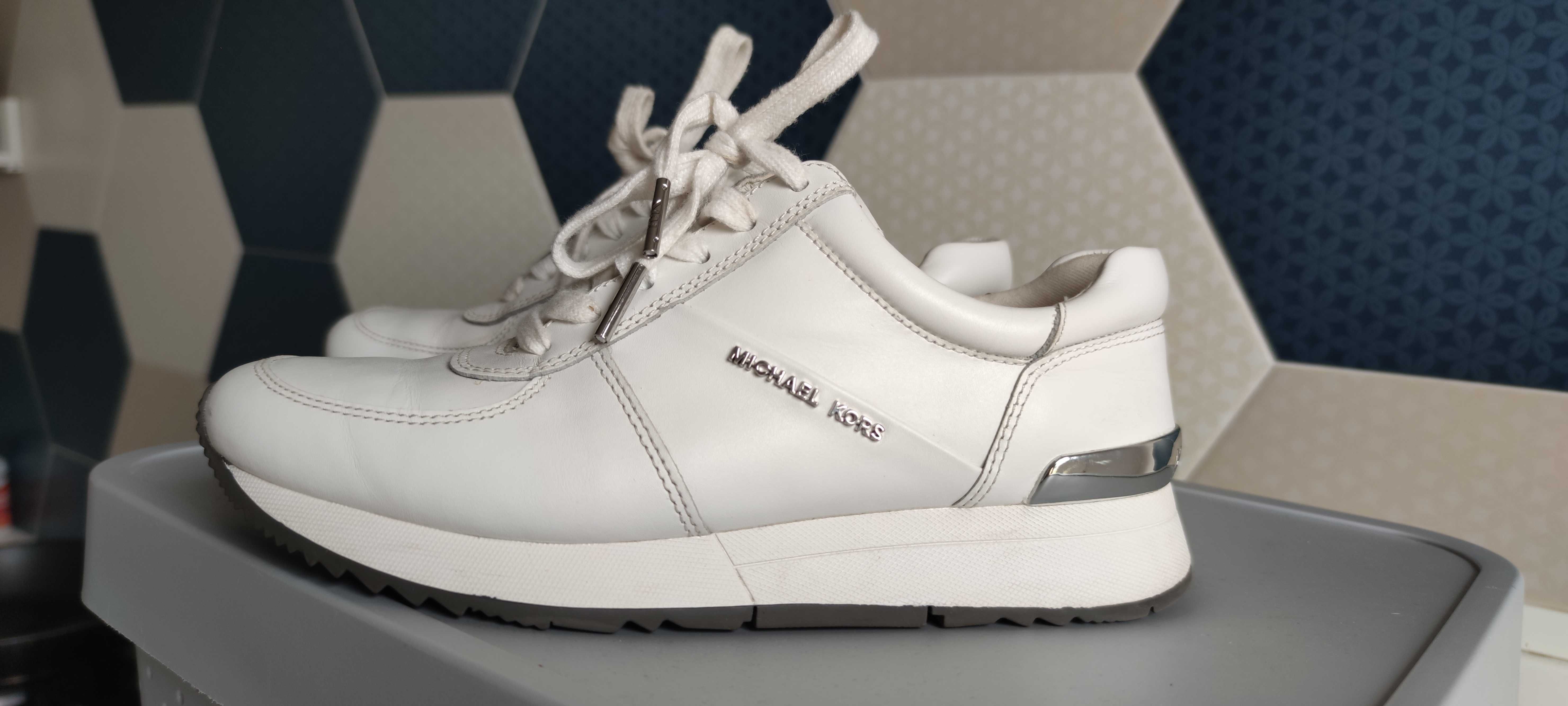Buty sneakersy Michael Kors białe skórzane 35.5