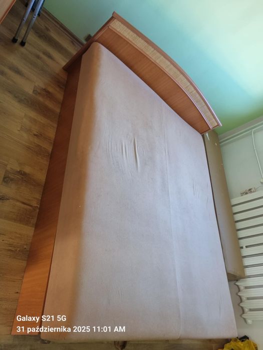 oddam za darmo łóżko drewniane 160x200 sypialniane