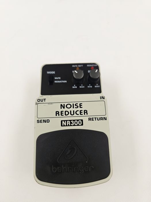 Ефект-педаль Behringer NR300 Noise Reducer (2320)