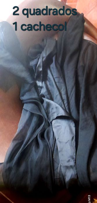 Lenços pretos e outros