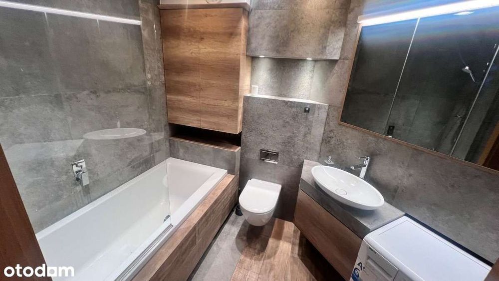 Przestronna kawalerka w Nowym Centrum Lubonia